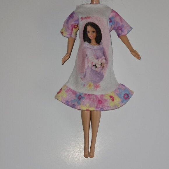 VTG Barbie Doll Size Nightgown Pajamas Graphic Floral Print Pink Purple White - Picture 1 of 7